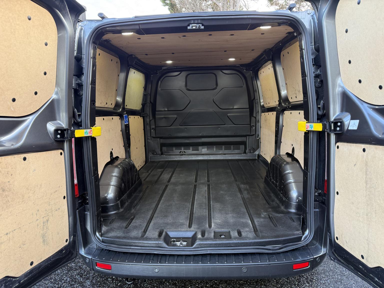 Ford Transit Custom 2.0 130ps G-Sport Limited EcoBlue Panel Van SWB L1 H1 Euro 6 Fully Loaded With Extras 54
