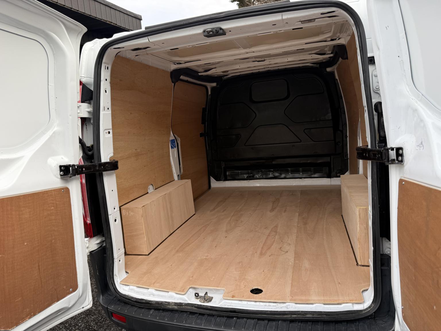 Ford Transit Custom 2.0 TDCi 105ps 290 Panel Van 5dr Diesel Manual SWB L1 H1  39