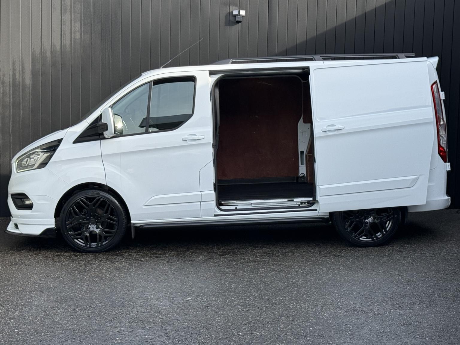 Ford Transit Custom 2.0 130ps G-Sport Limited EcoBlue Panel Van 5dr SWB L1 H1 Euro 6 Fully Loaded With Extras 10