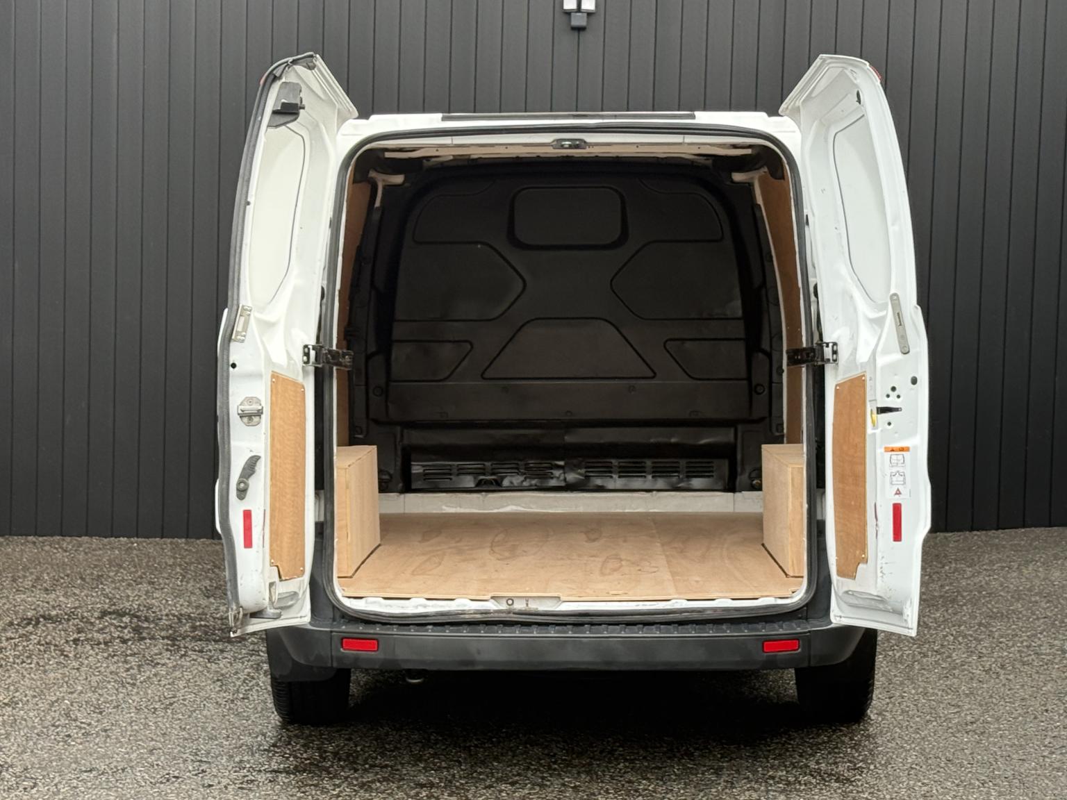 Ford Transit Custom 2.0 TDCi 105ps 290 Panel Van 5dr Diesel Manual SWB L1 H1  13