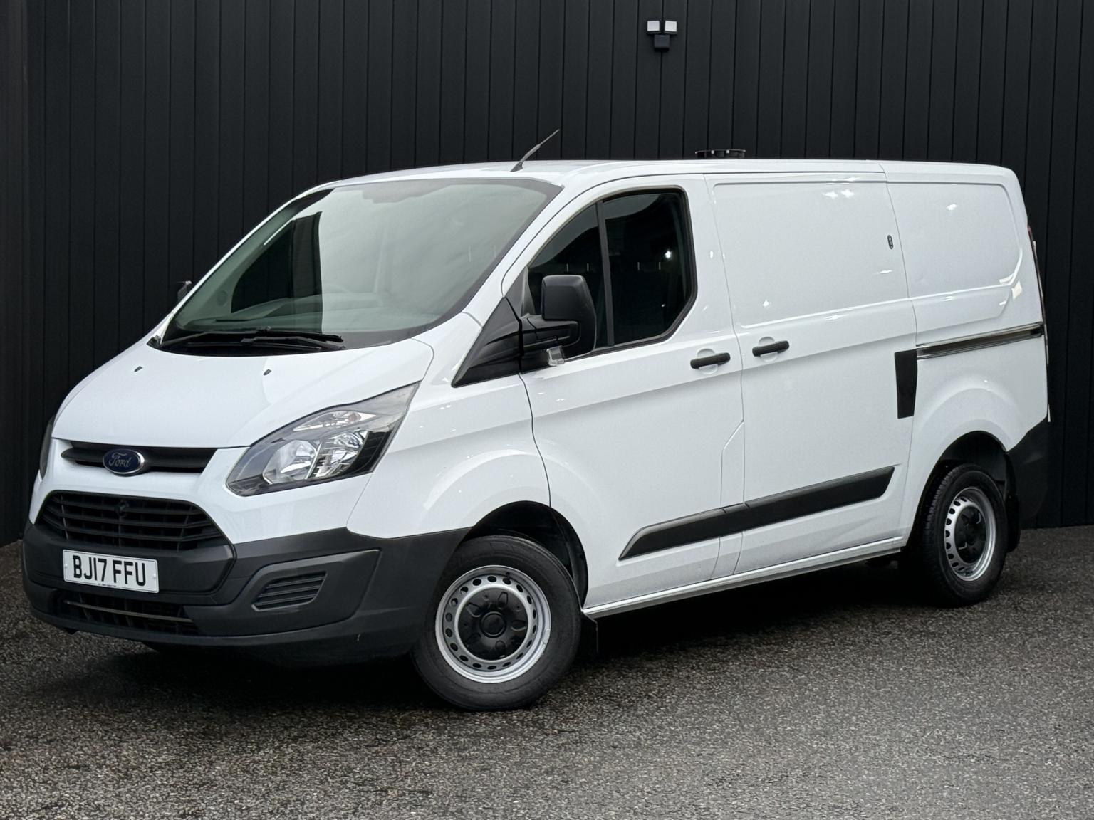 Ford Transit Custom 2.0 TDCi 105ps 290 Panel Van 5dr Diesel Manual SWB L1 H1  8