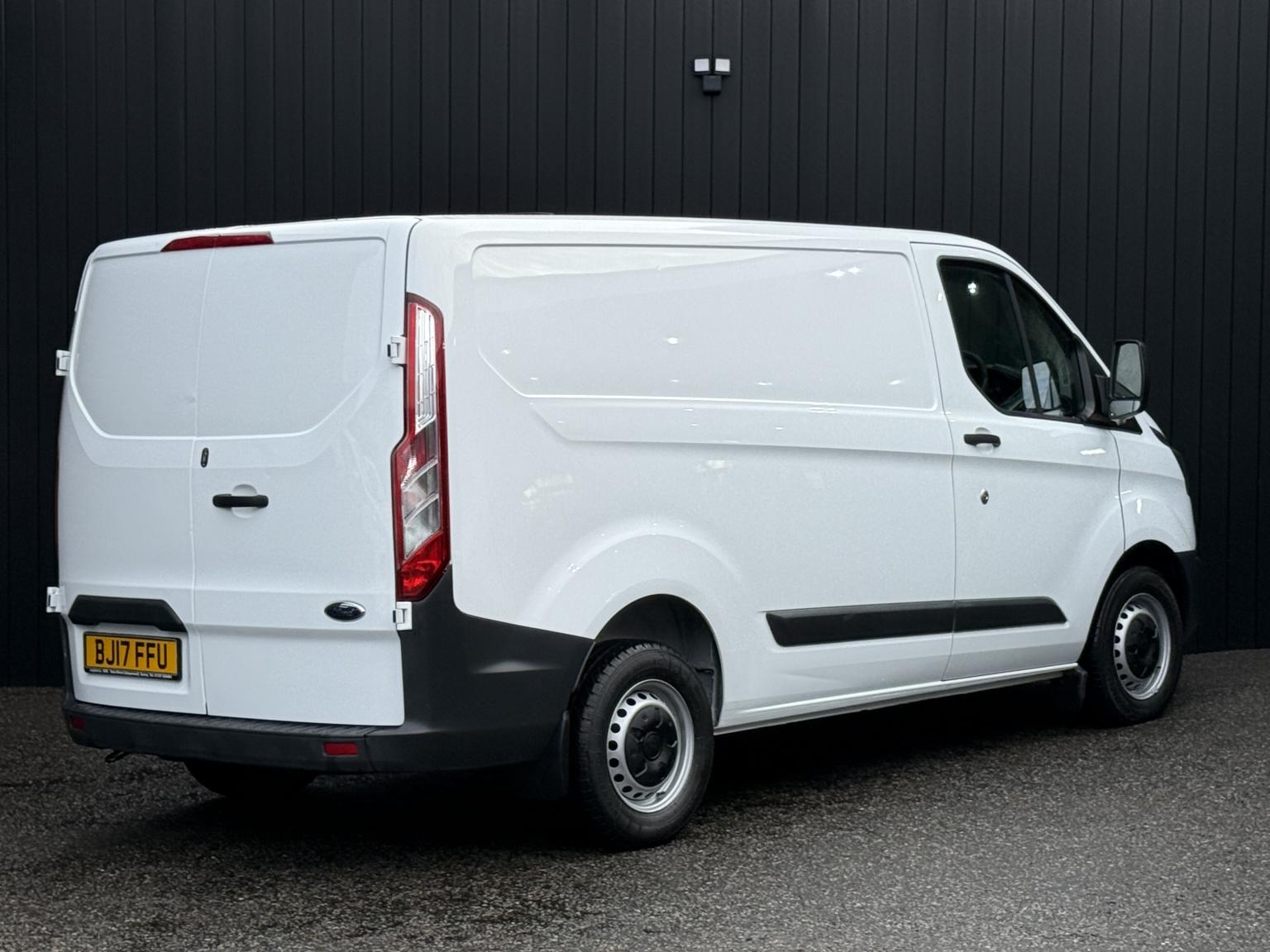 Ford Transit Custom 2.0 TDCi 105ps 290 Panel Van 5dr Diesel Manual SWB L1 H1  14