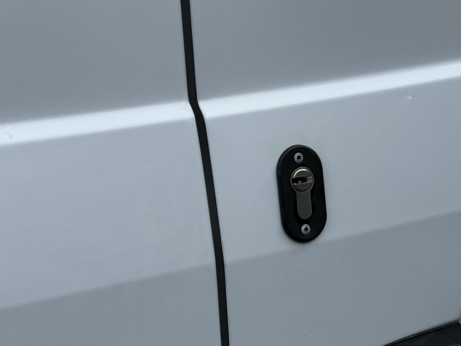 Ford Transit Custom 2.0 TDCi 105ps 290 Panel Van 5dr Diesel Manual SWB L1 H1  36