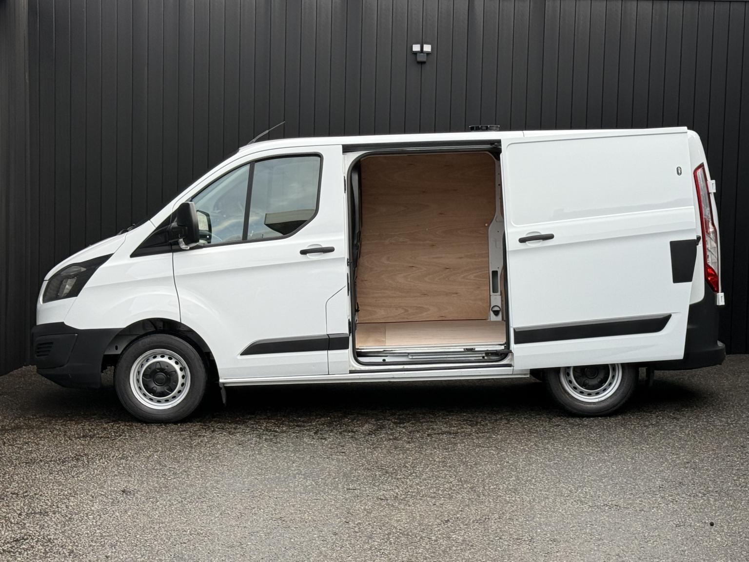 Ford Transit Custom 2.0 TDCi 105ps 290 Panel Van 5dr Diesel Manual SWB L1 H1  10